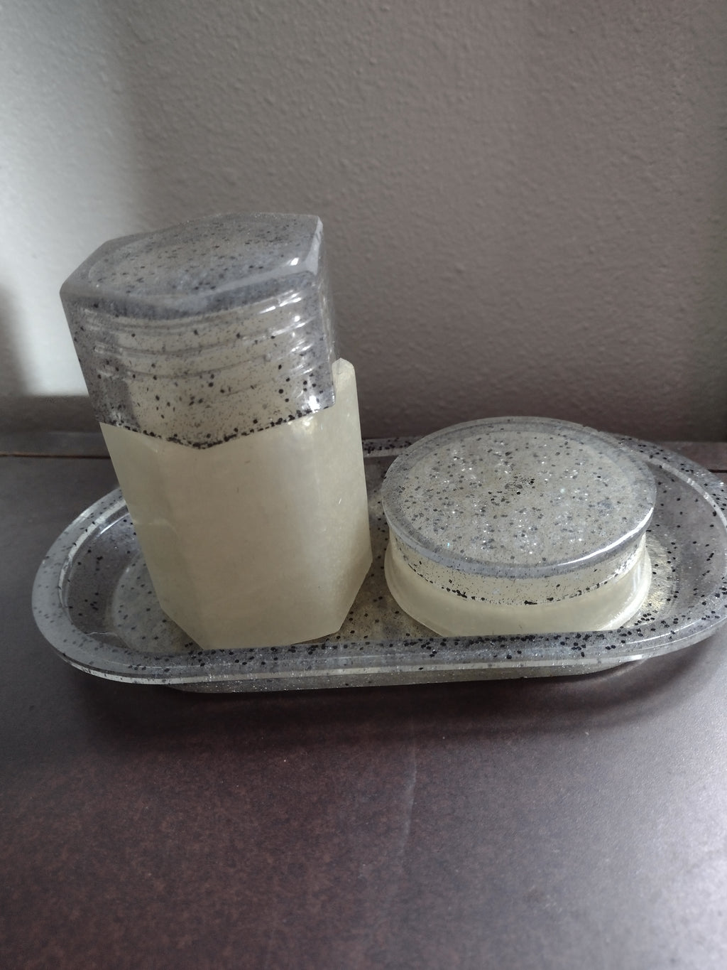 Resin tray, jar, grinder set