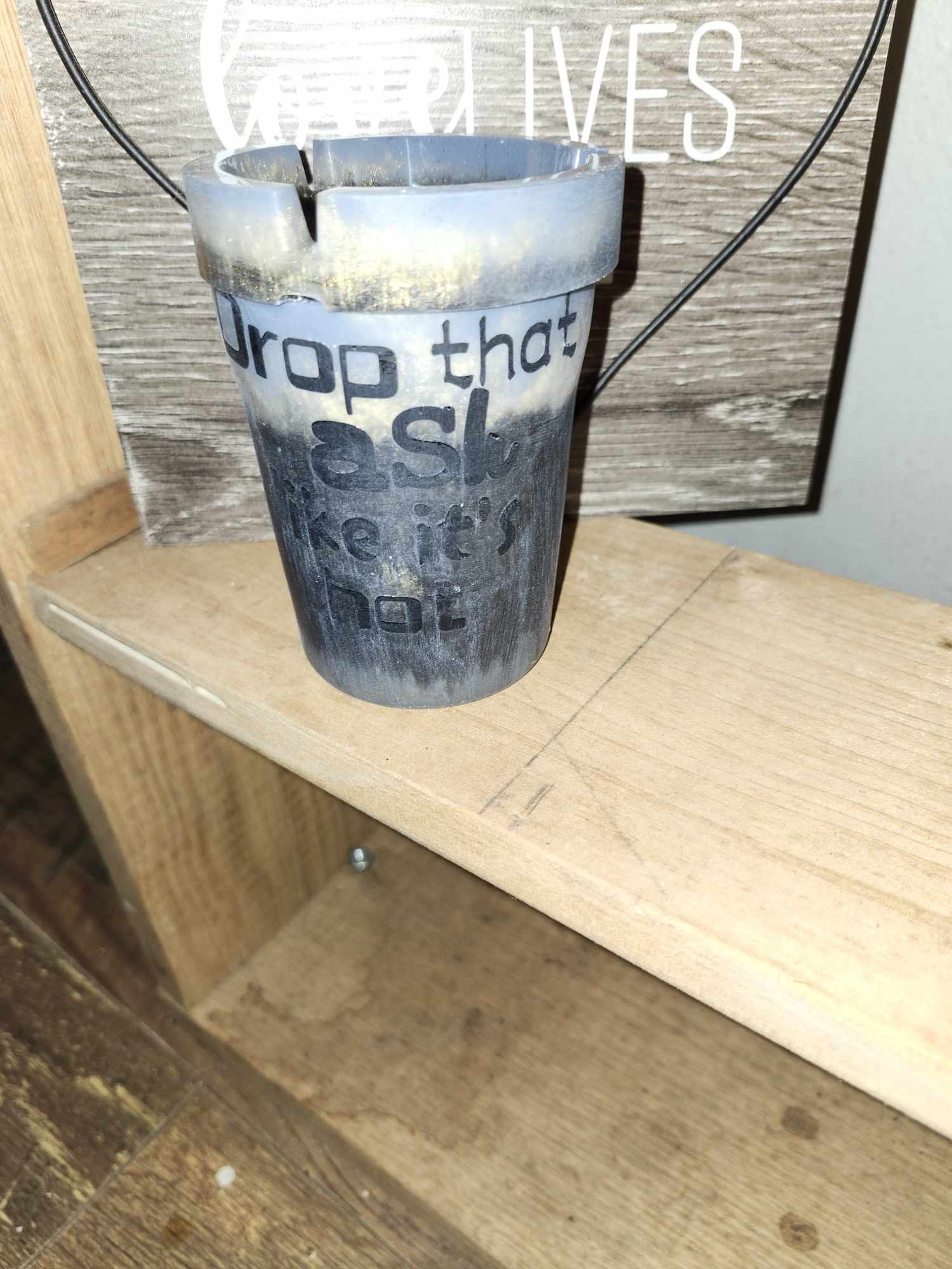 Resin car ashtrays