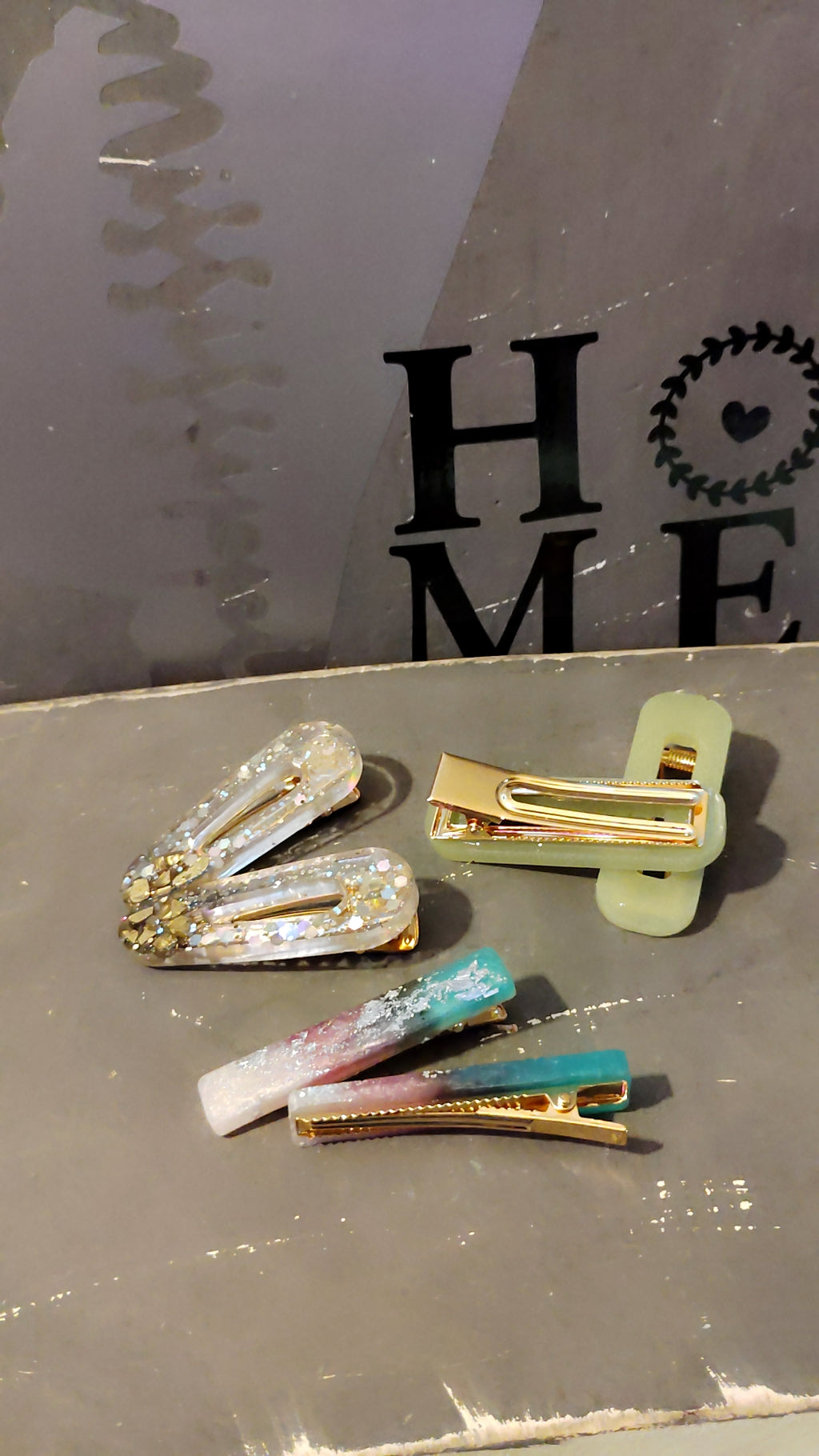 Resin Hair Clips